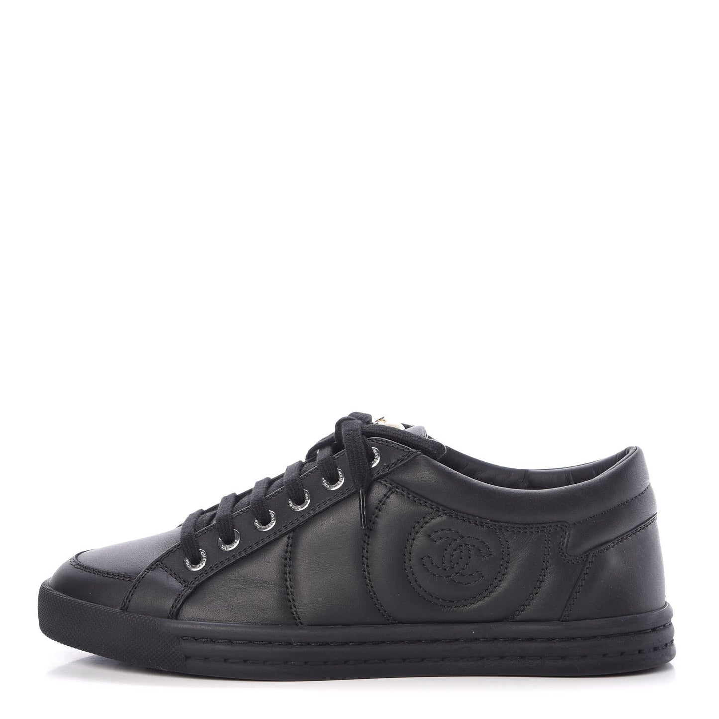 Oily Calfskin Pearl Low Top CC Sneakers 37.5 Black