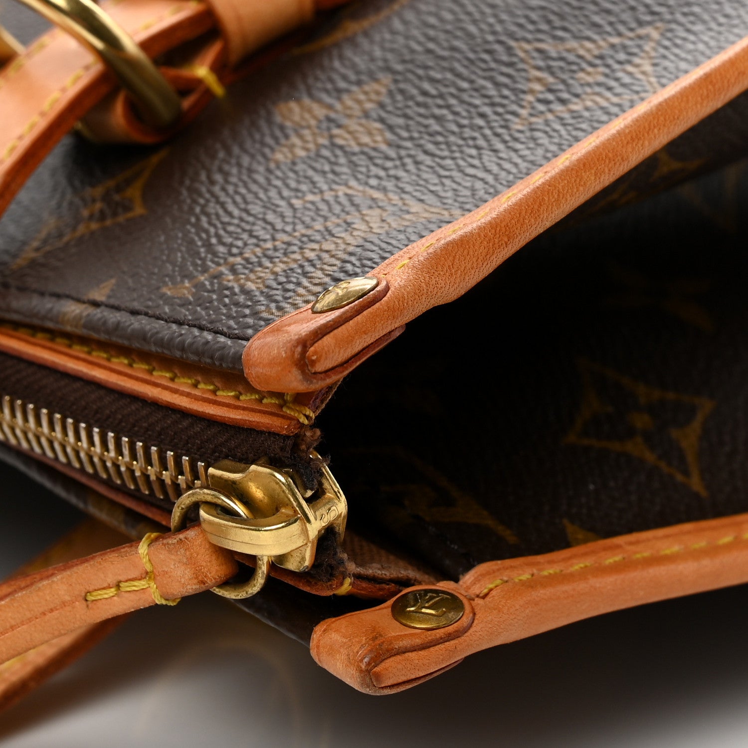 Louis Vuitton Monogram Popincourt Haut 12 of 13