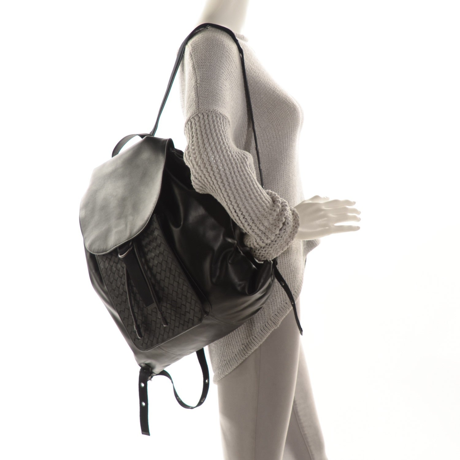 Bottega Veneta Light Calf Intrecciato Backpack Nero 2 of 8