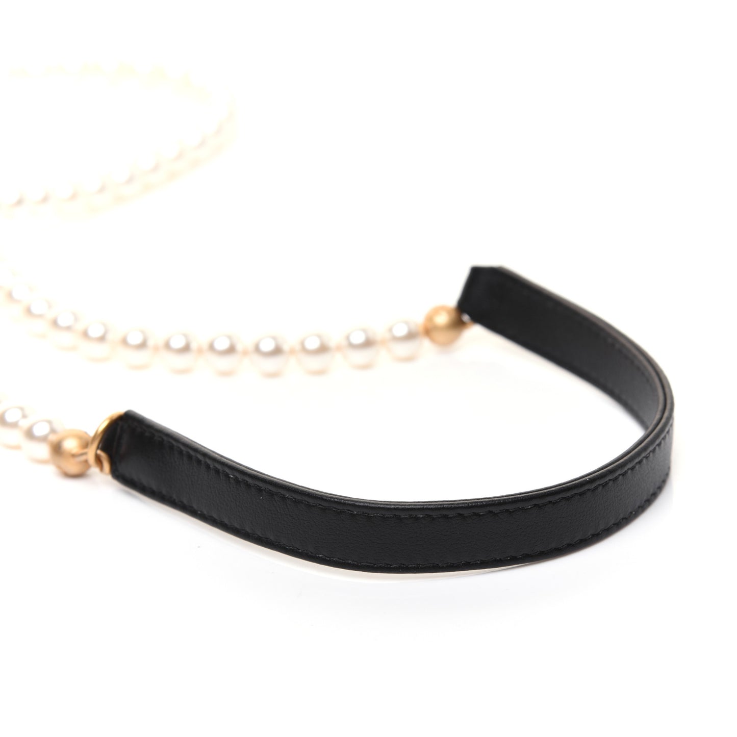 Calfskin Quilted About Pearls Card Holder Flap With Chain Black
