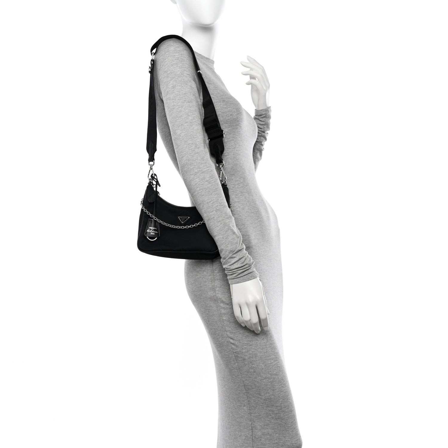 Prada Nylon Re-Edition 2005 Shoulder Bag Black 2 of 11