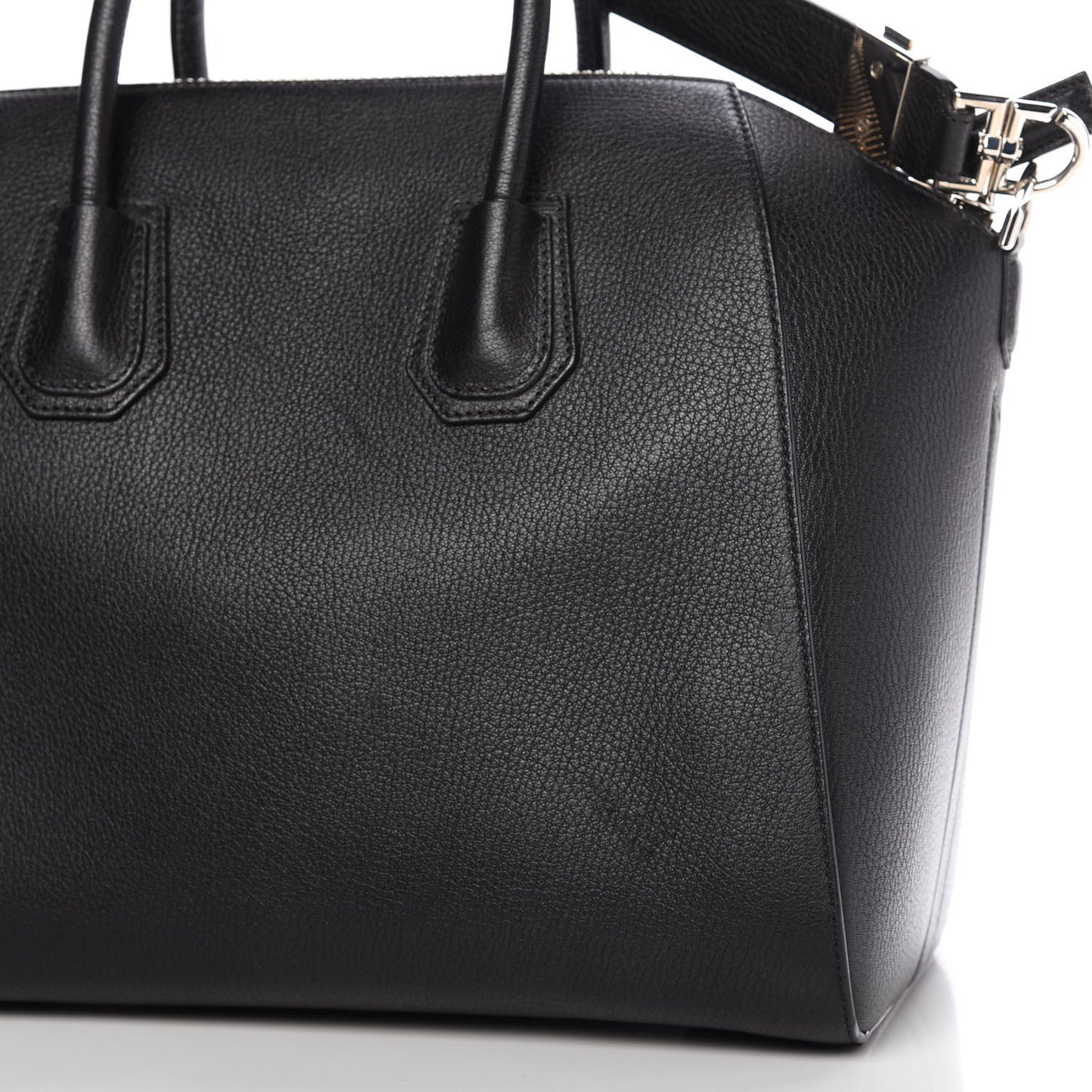 Sugar Goatskin Medium Antigona Black