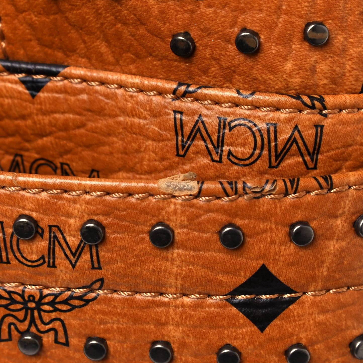 Visetos Studded Medium Dual Stark Backpack Cognac Black