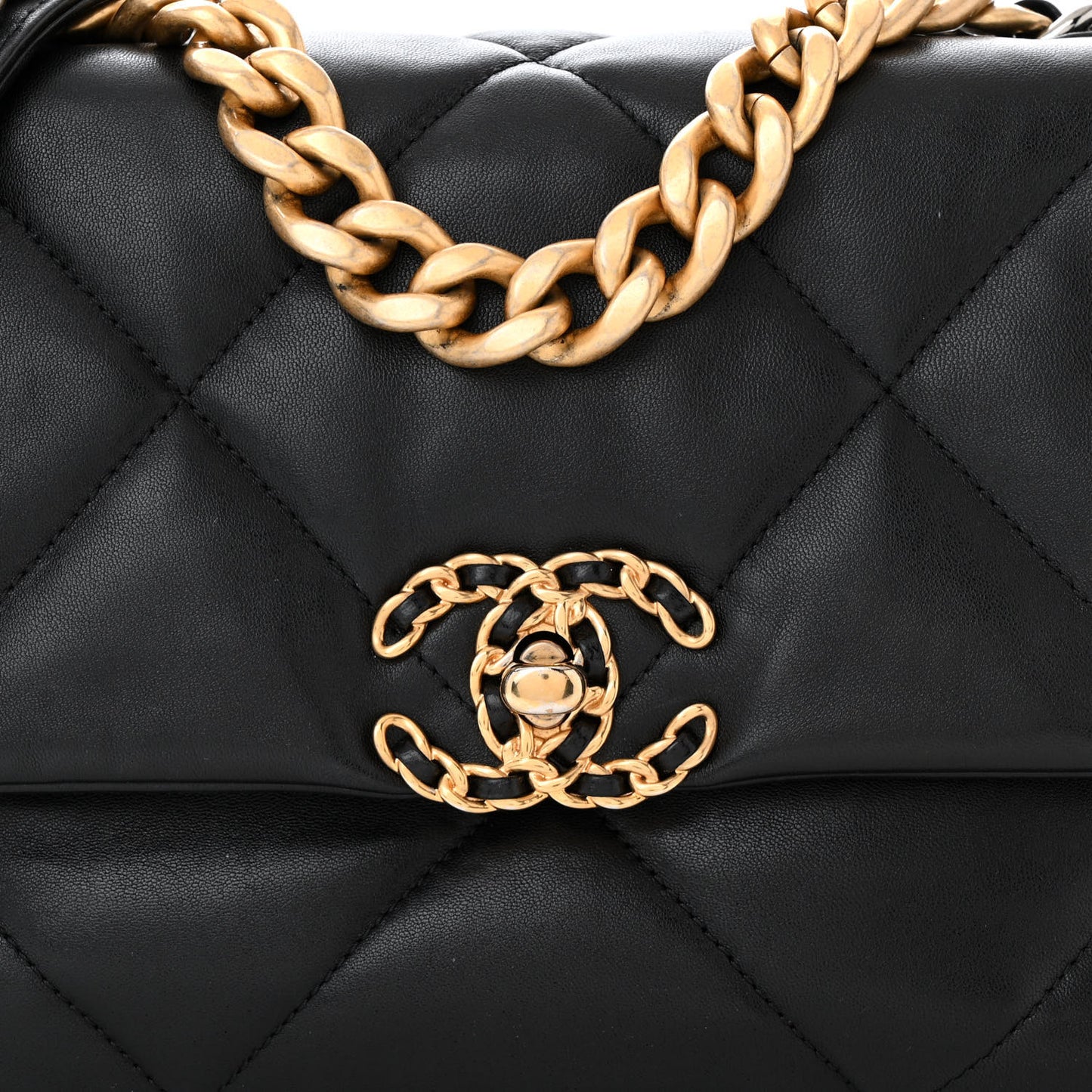 Lambskin Quilted Medium Chanel 19 Flap Black