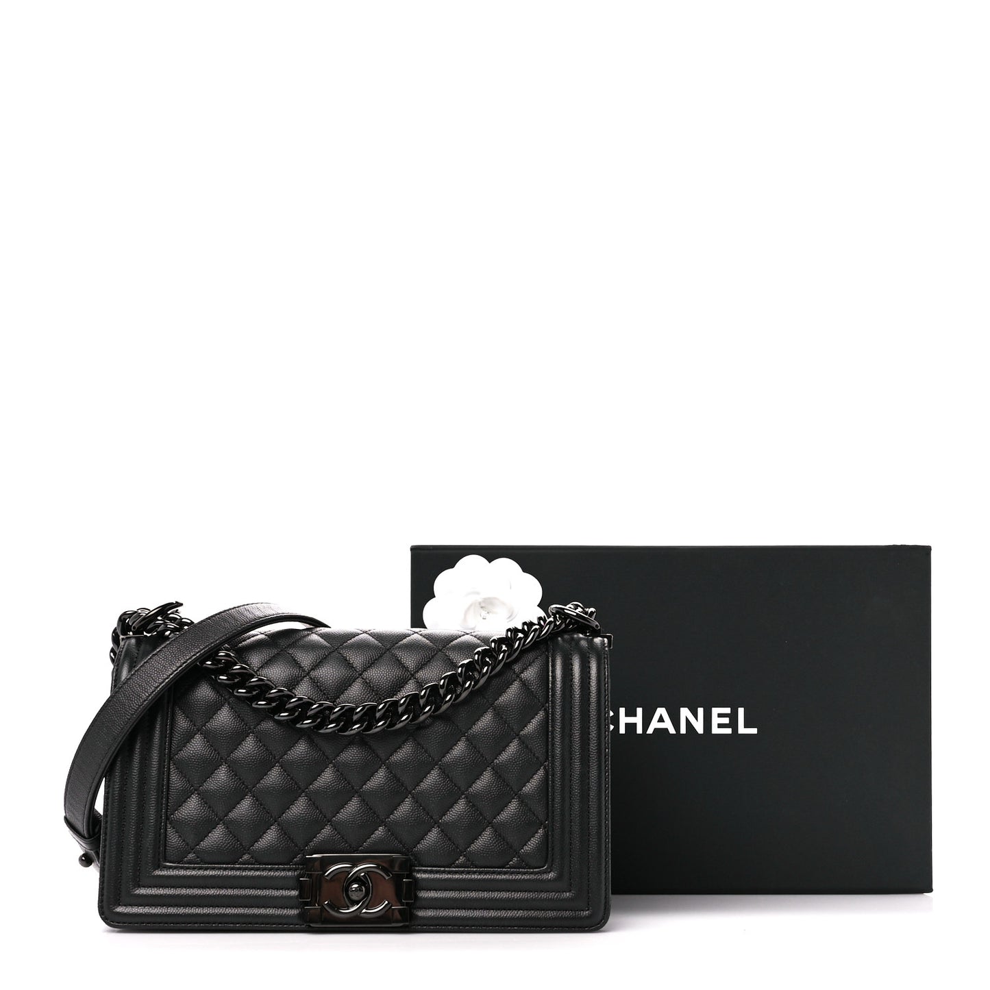 Caviar Quilted Medium Boy Flap So Black