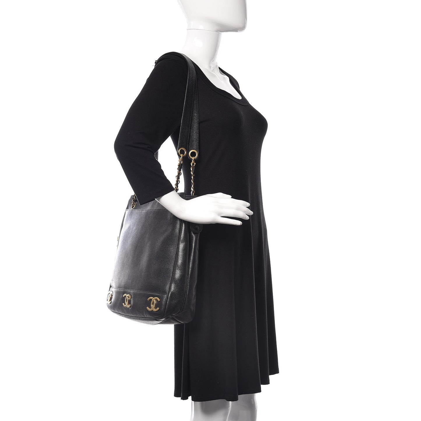 Caviar CC Shoulder Bag Black