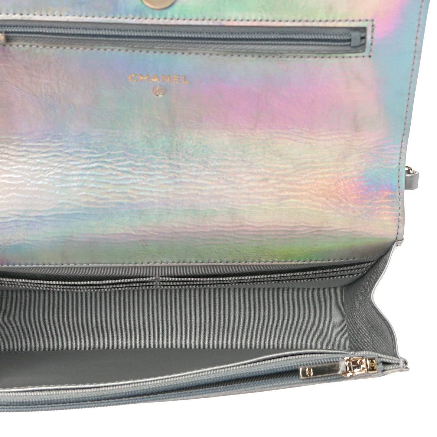 Iridescent Goatskin Quilted Wallet On Chain WOC Silver