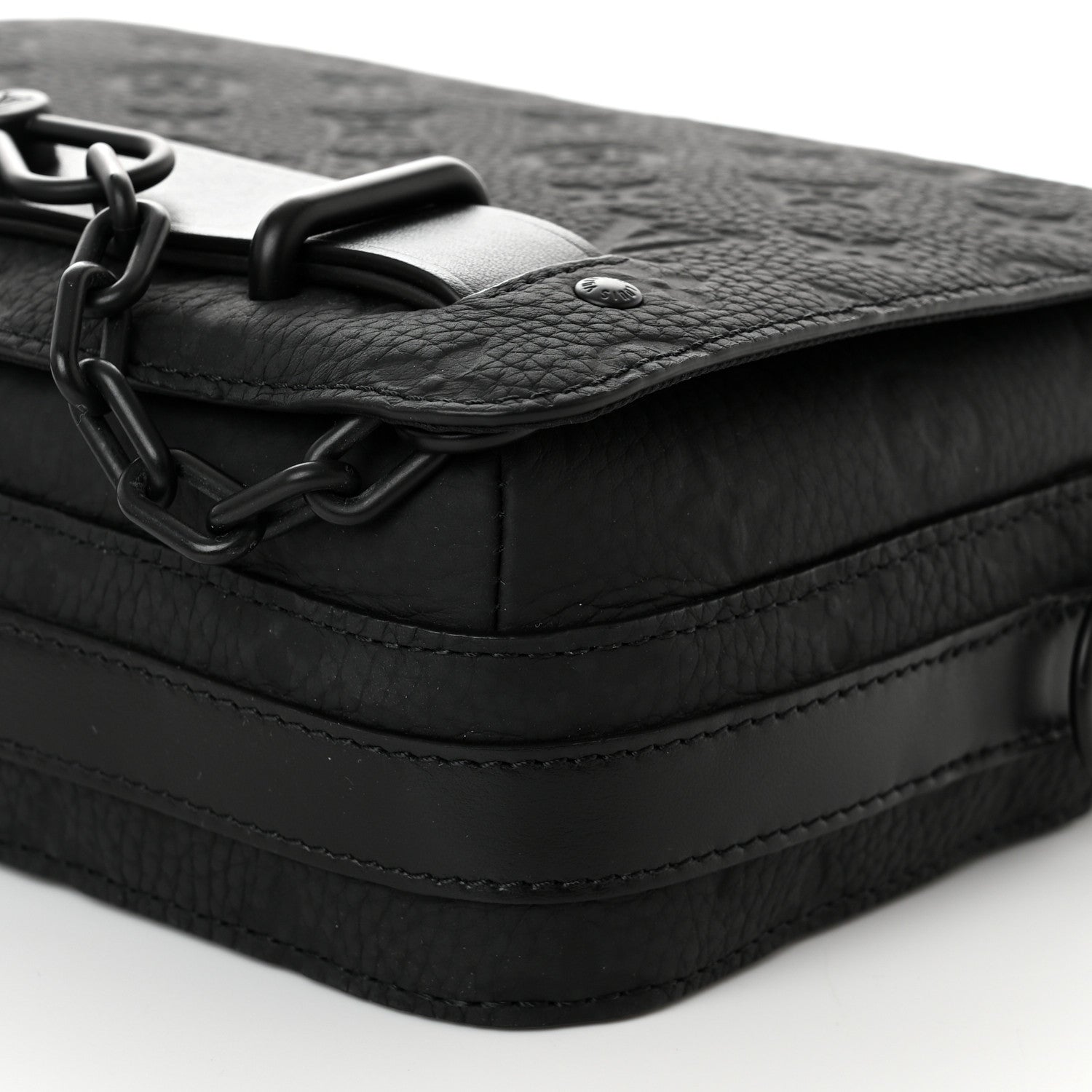 Louis Vuitton Taurillon Monogram Steamer Messenger Black 9 of 9