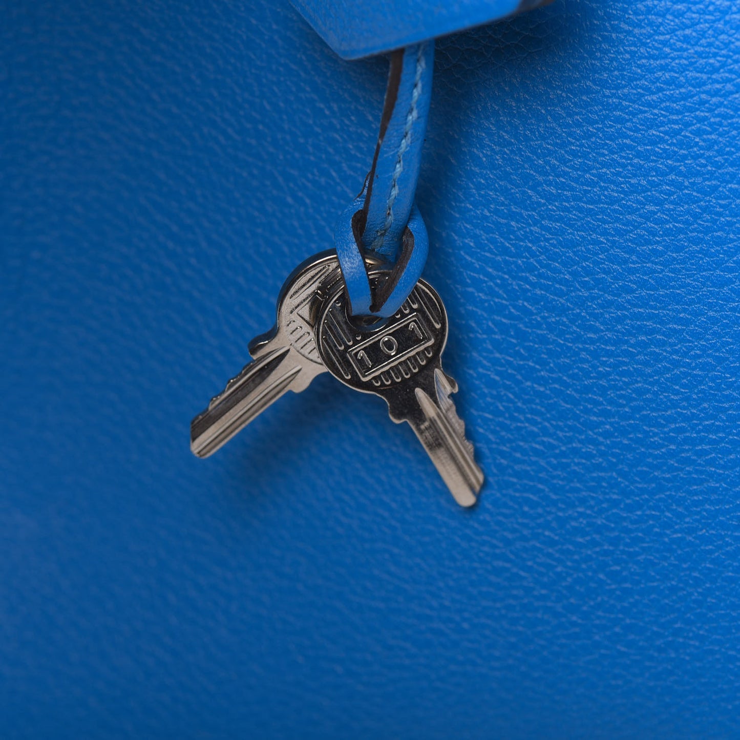 Evercolor Kelly Retourne 32 Bleu Hydra