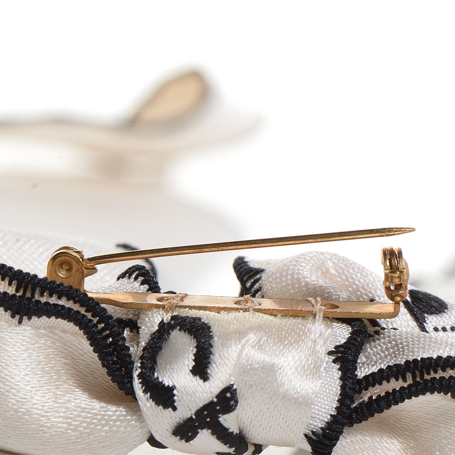 Chanel Ribbon Brooch White 5 of 6