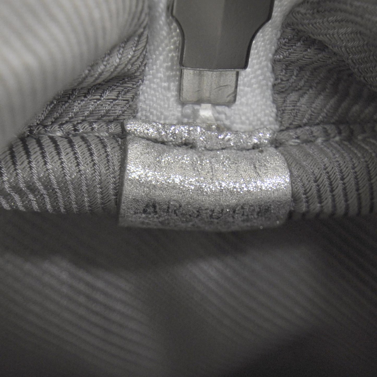 Monogram Shimmer Comete Silver