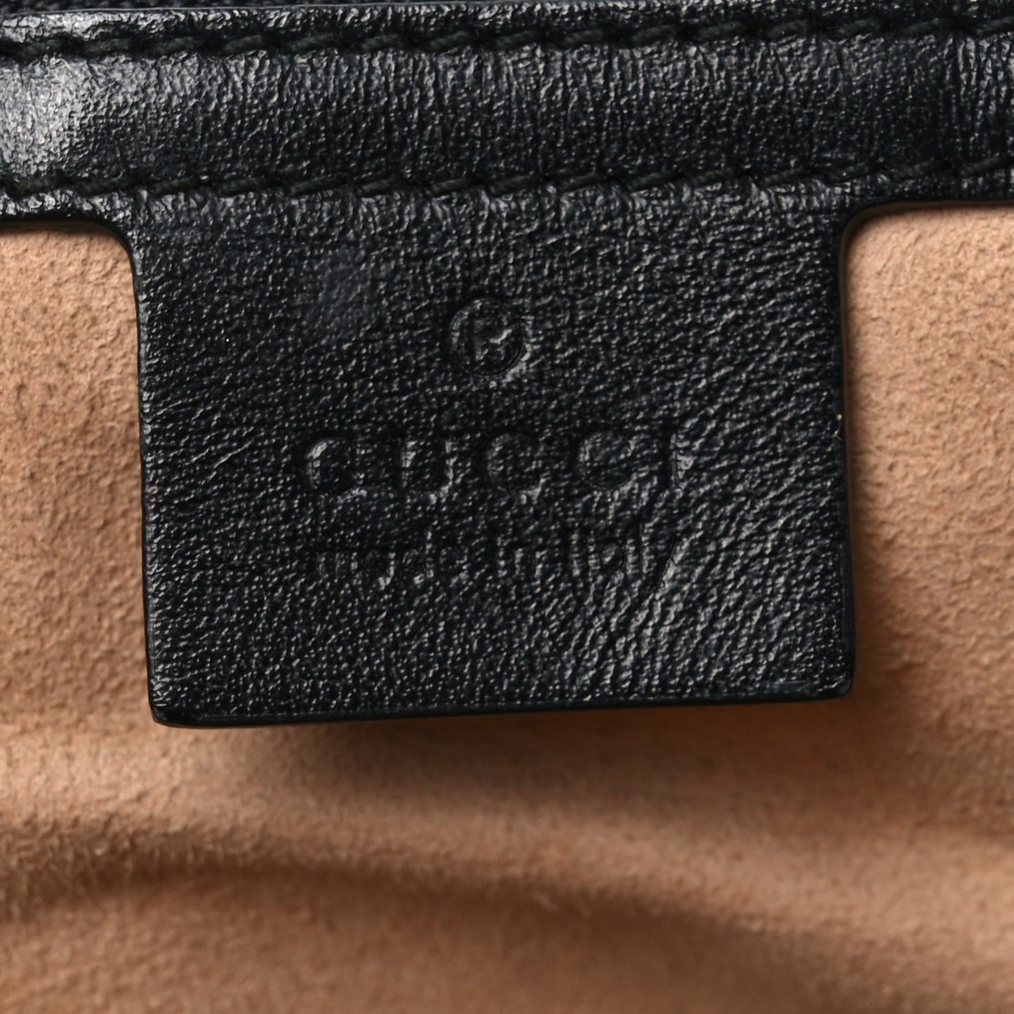 Calfskin Matelasse Large GG Marmont Shoulder Bag Black