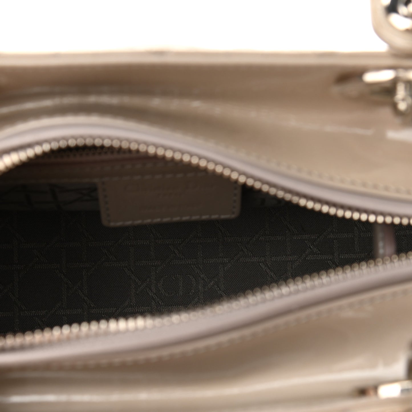 Patent Cannage Medium Lady Dior Beige
