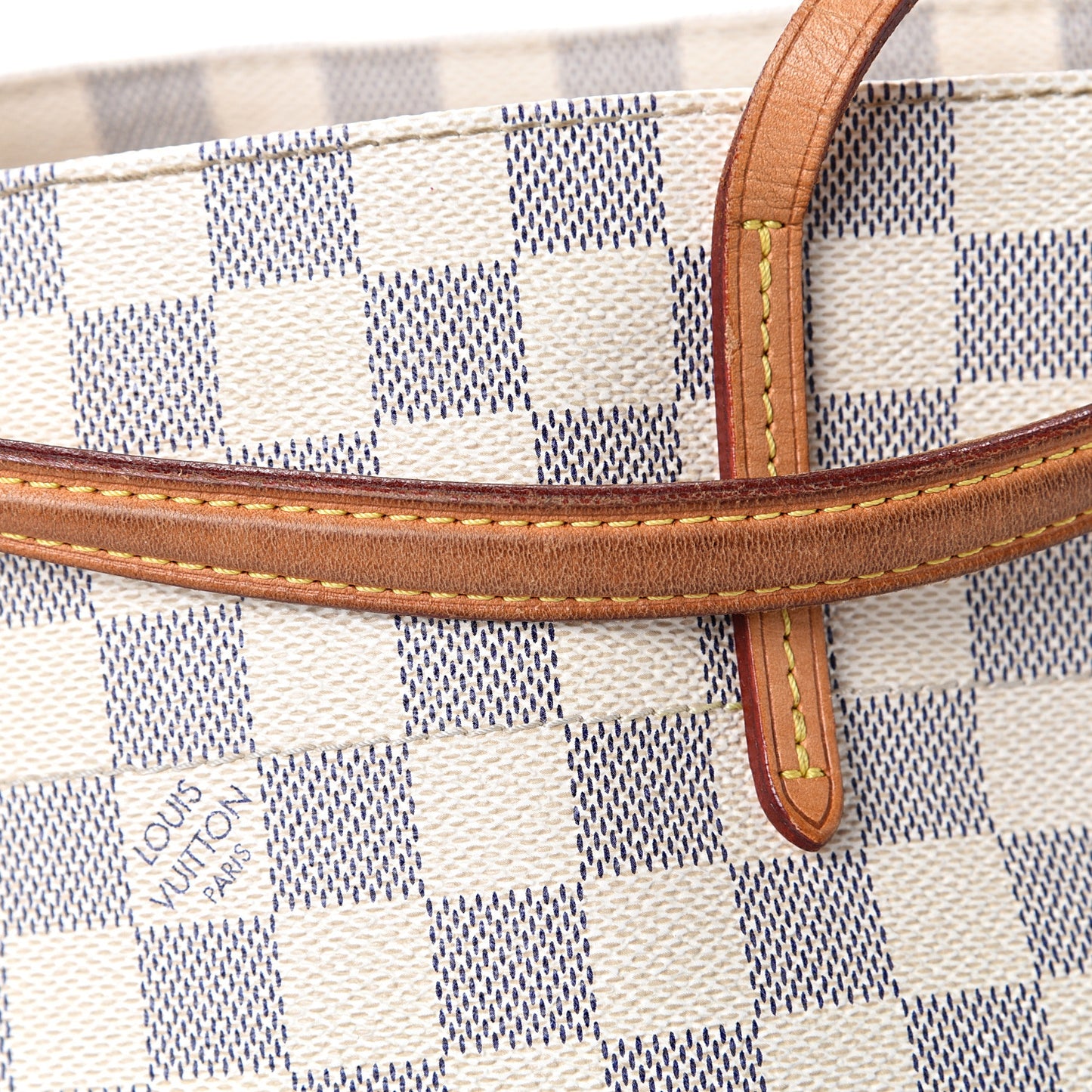 Damier Azur Cabas Adventure MM