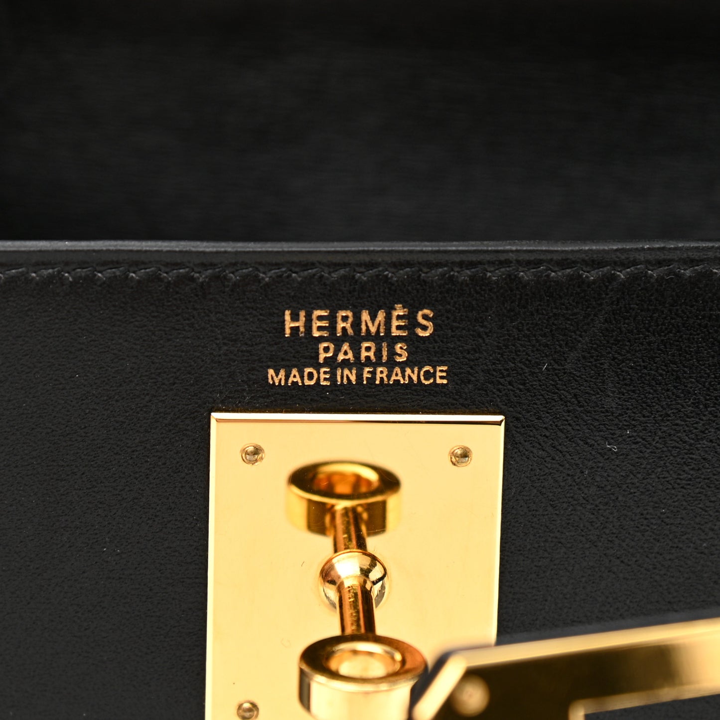 Box Kelly Retourne 32 Black