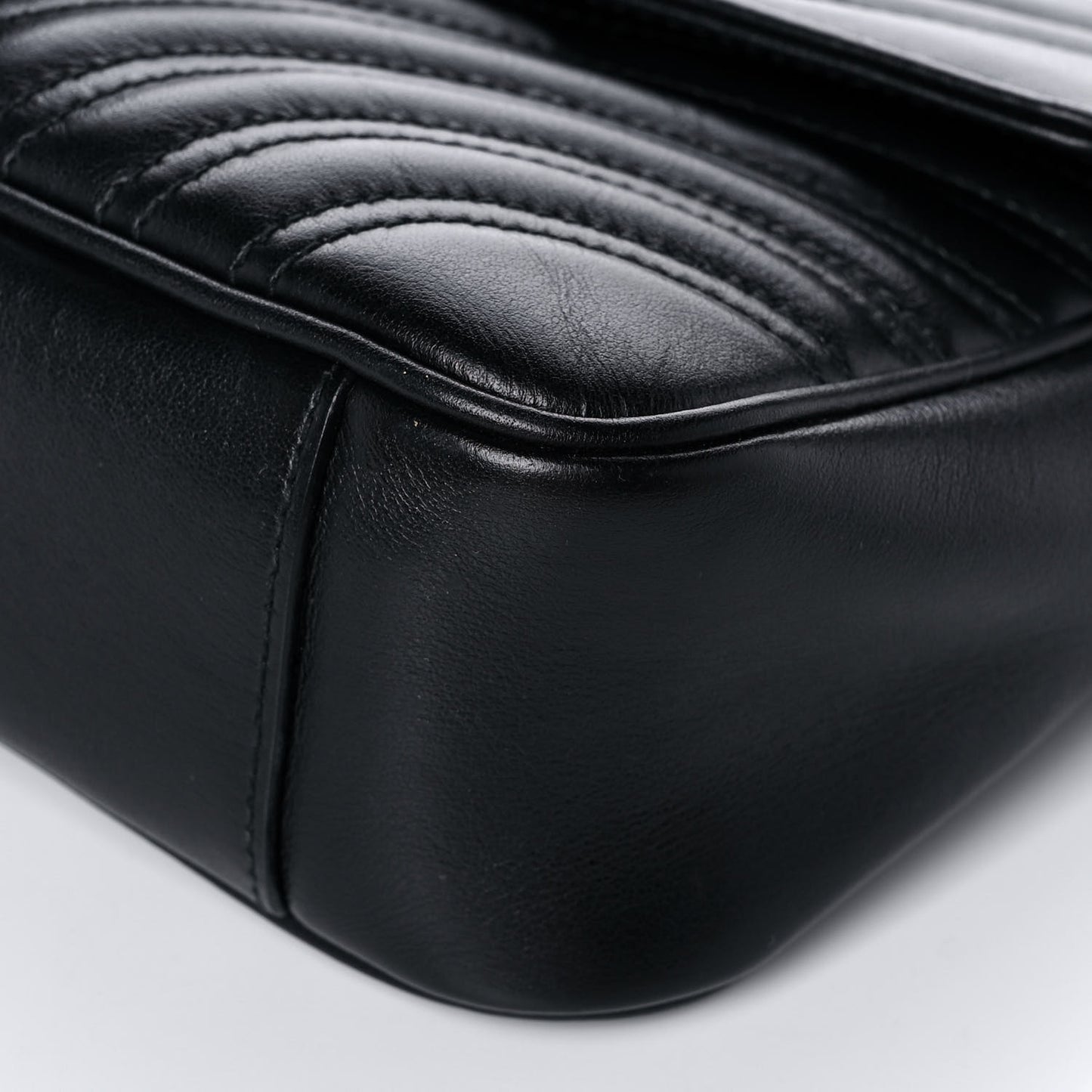 Calfskin Matelasse Small GG Marmont Shoulder Bag Black