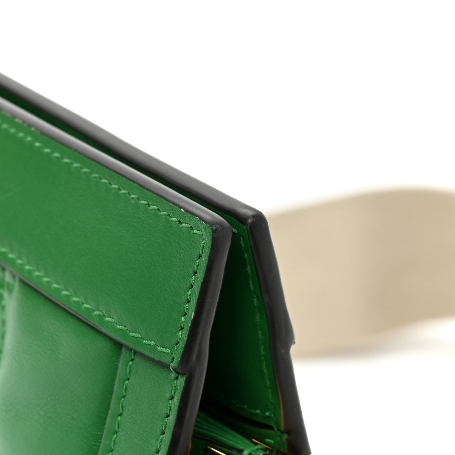 Calfskin GG Matelasse Small Slim Chain Shoulder Bag Spring Green Natural