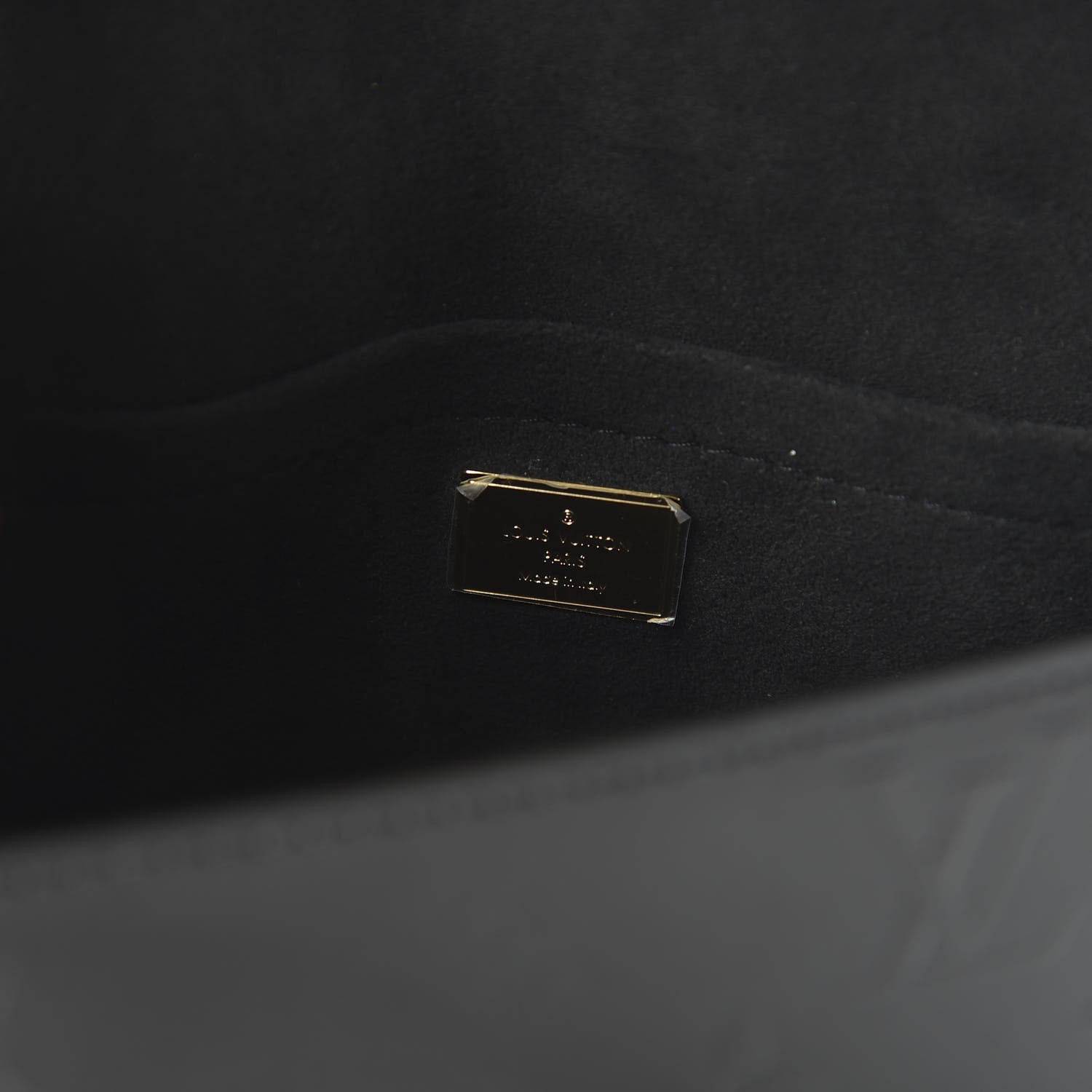 Louis Vuitton Vernis Epi Monogram Spring Street Black 7 of 7