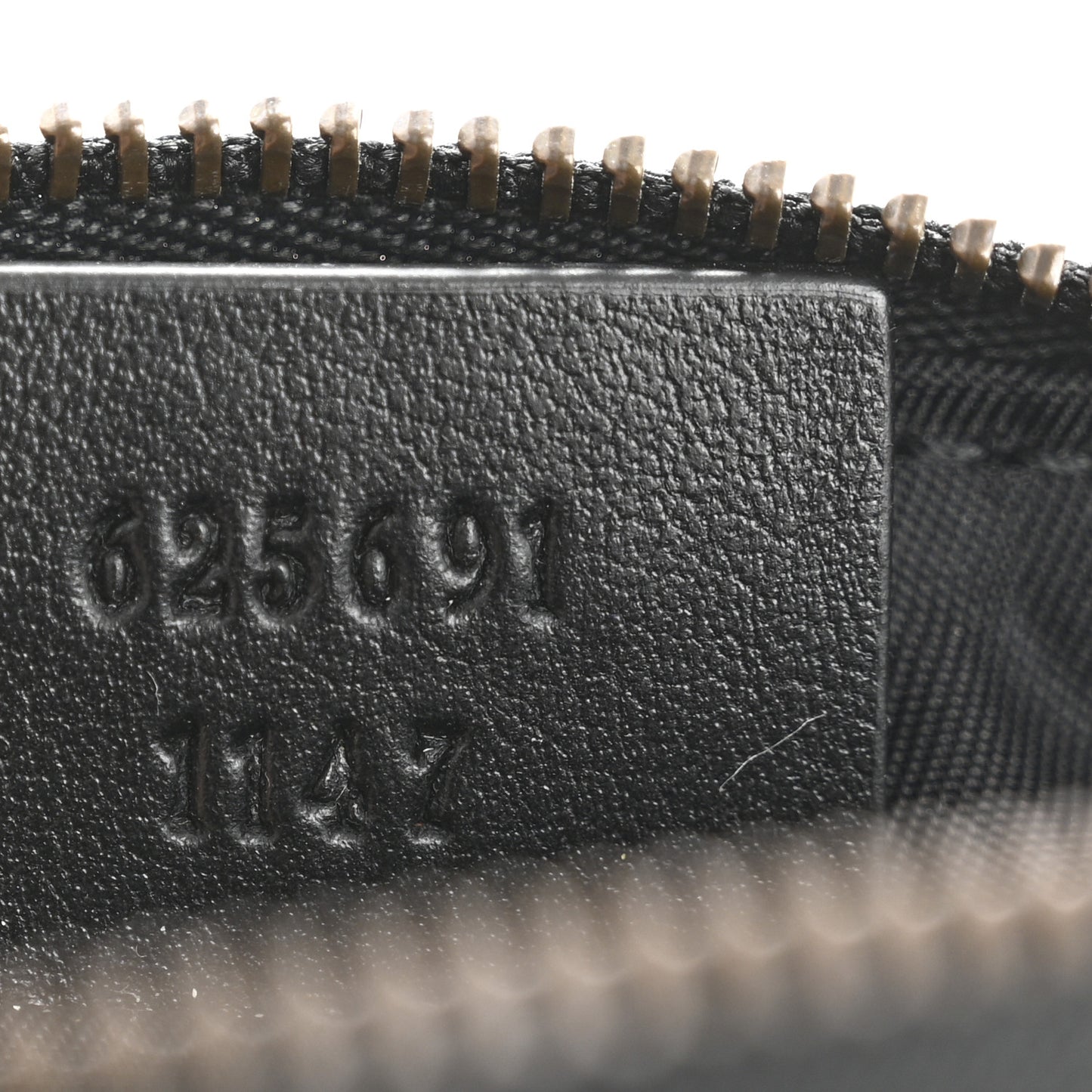 Calfskin Matelasse GG Marmont Key Pouch Black