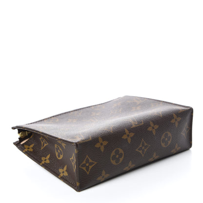 Louis Vuitton Monogram Toiletry Pouch 19 4 of 9