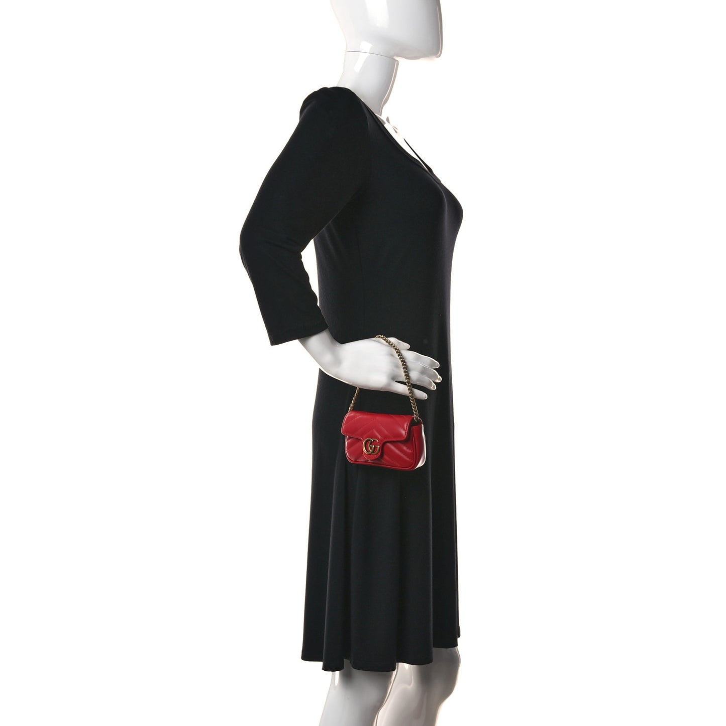 Calfskin Matelasse GG Marmont 2.0 Coin Purse On A Chain Hibiscus Red