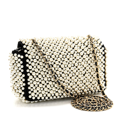Chanel Lambskin Pearl On Flap Black 3 of 11
