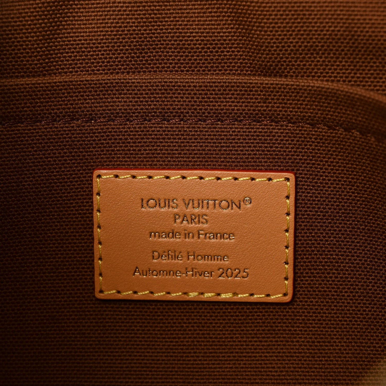 Louis Vuitton Reverse Monogram Drip Pochette Voyage Souple 6 of 9