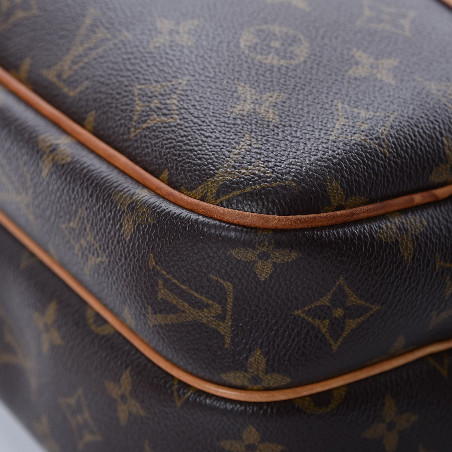 Louis Vuitton Monogram Reporter PM 13 of 15