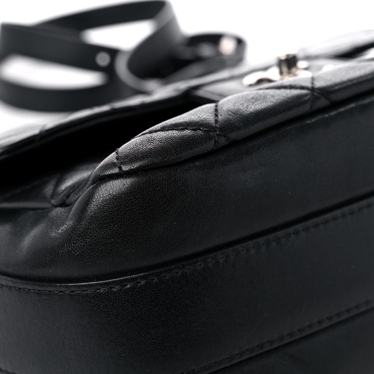 Chanel Lambskin Quilted Messenger Bag Black 7 of 21