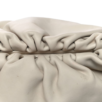 Bottega Veneta Smooth Butter Calf The Pouch Oversized Clutch Plaster 12 of 19