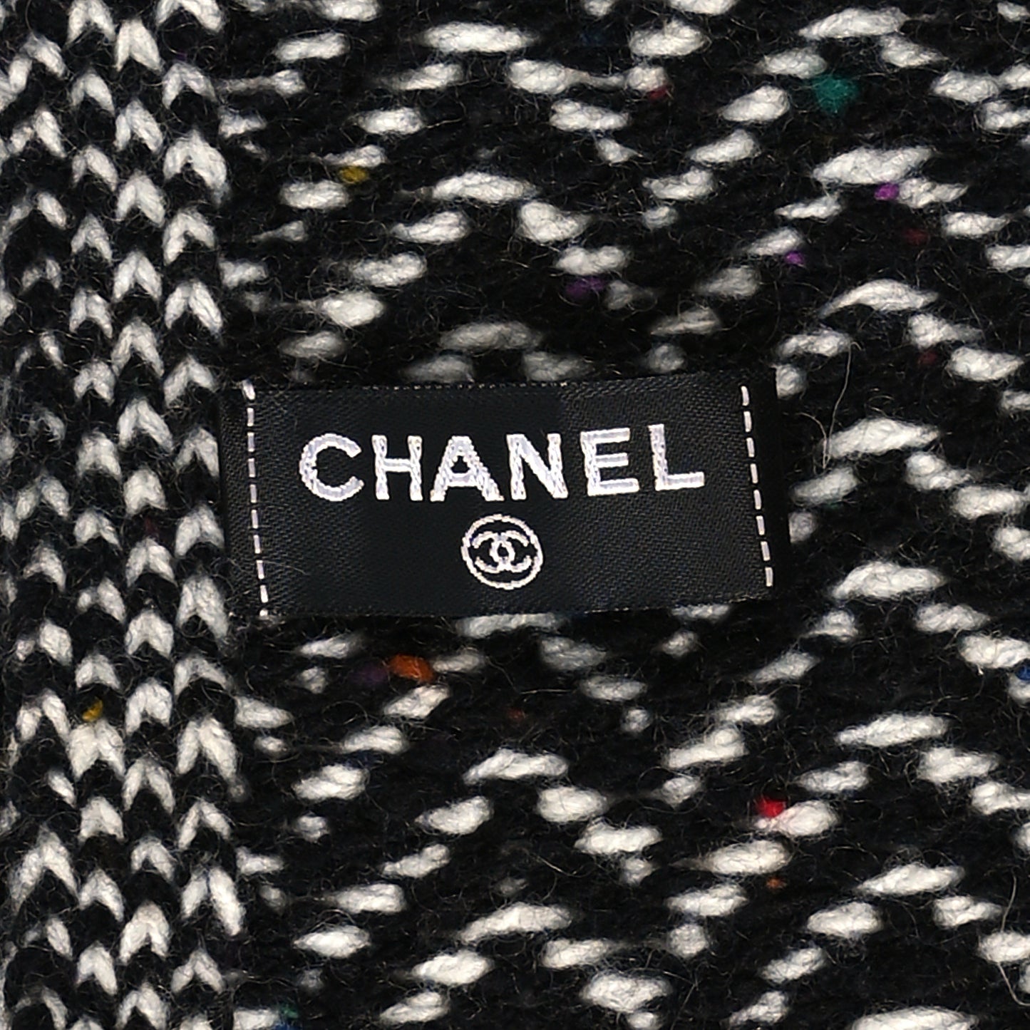 Cashmere Houndstooth CC Scarf Black White
