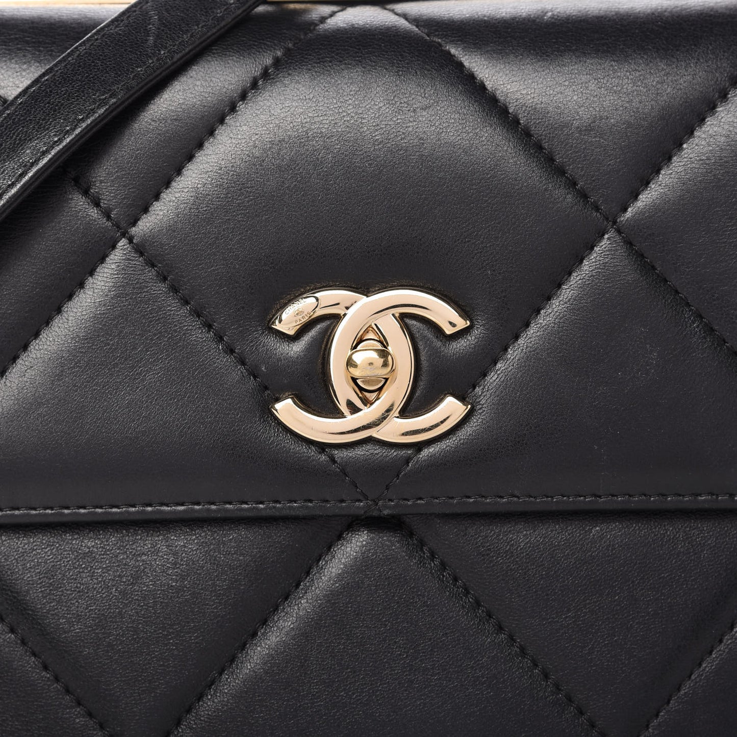Lambskin Quilted Medium Trendy CC Flap Black