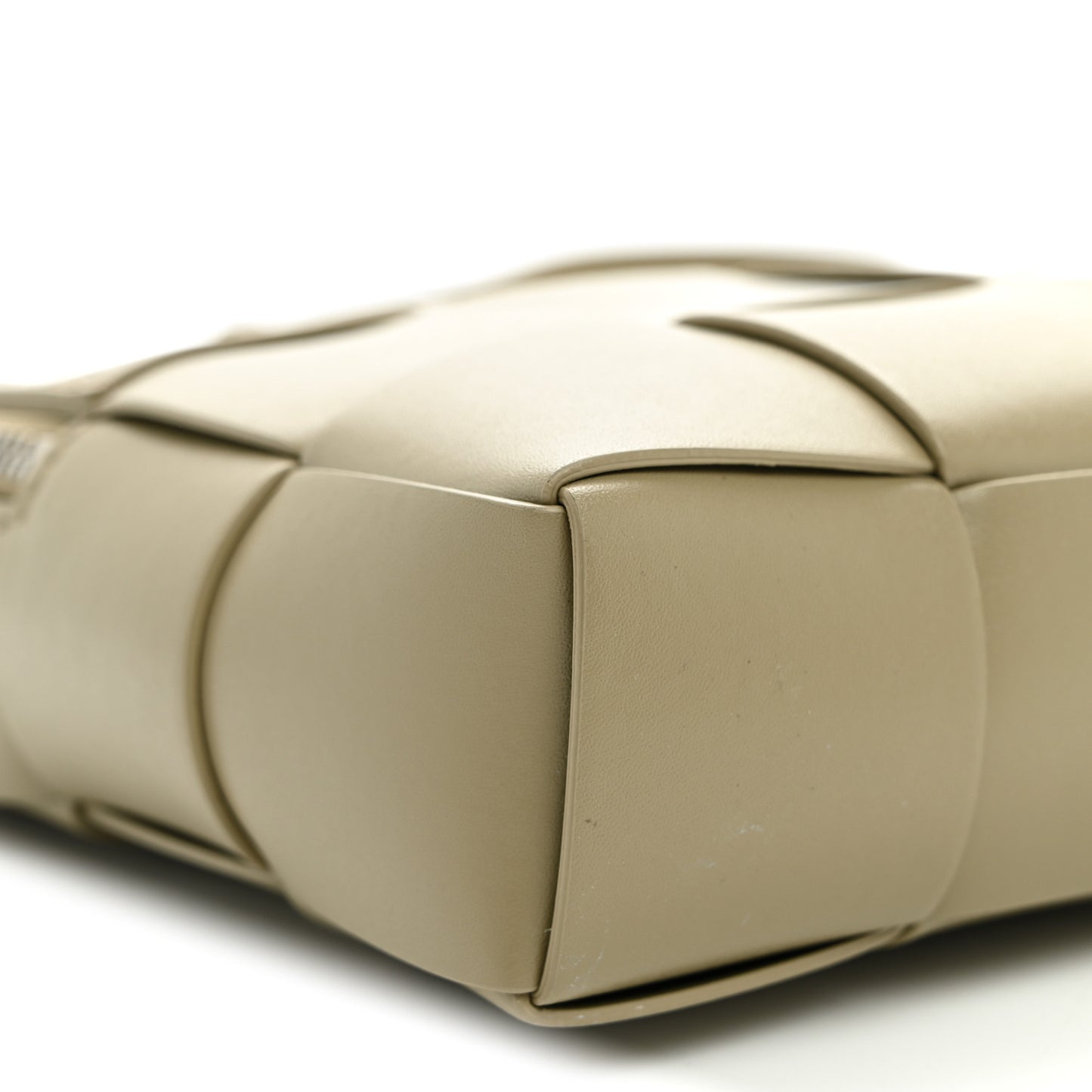 Lambskin Maxi Intrecciato Cassette Camera Bag Travertine
