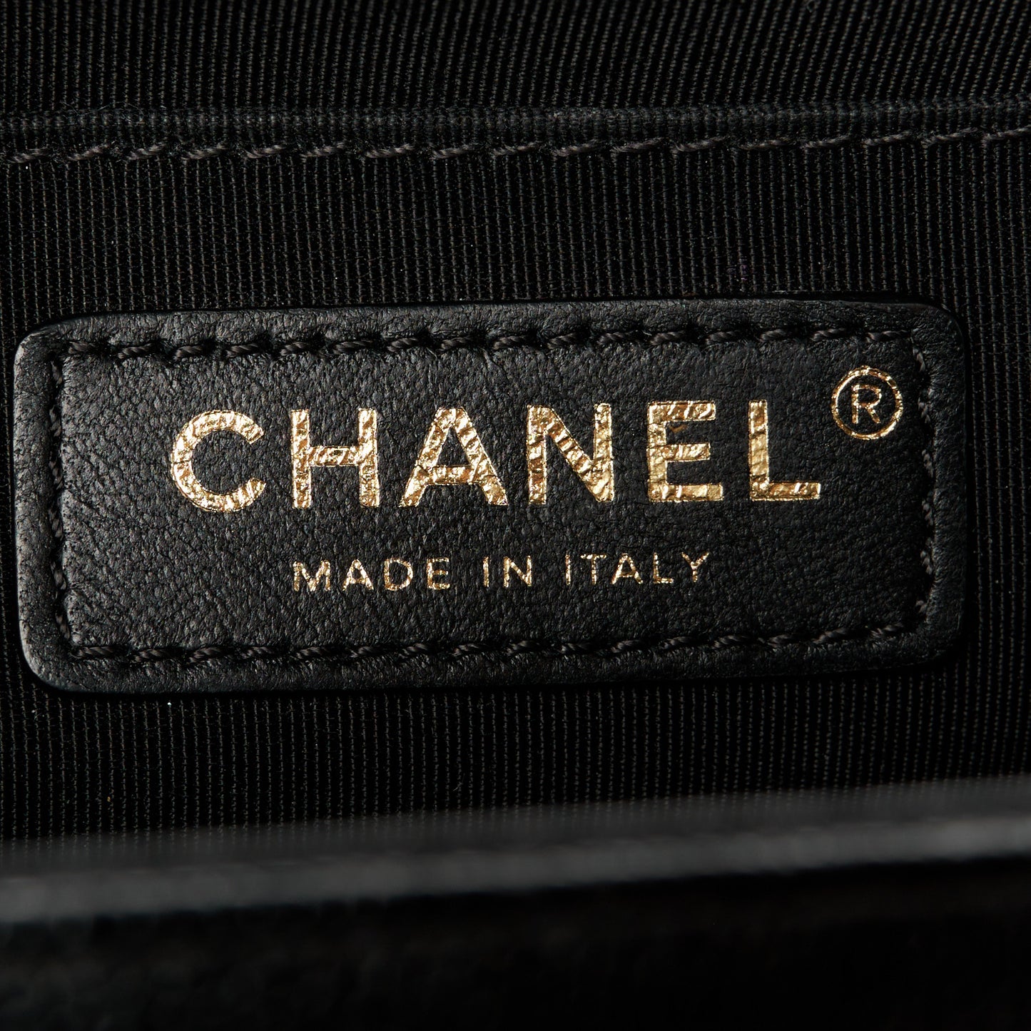 Caviar Quilted Medium Boy Flap Black