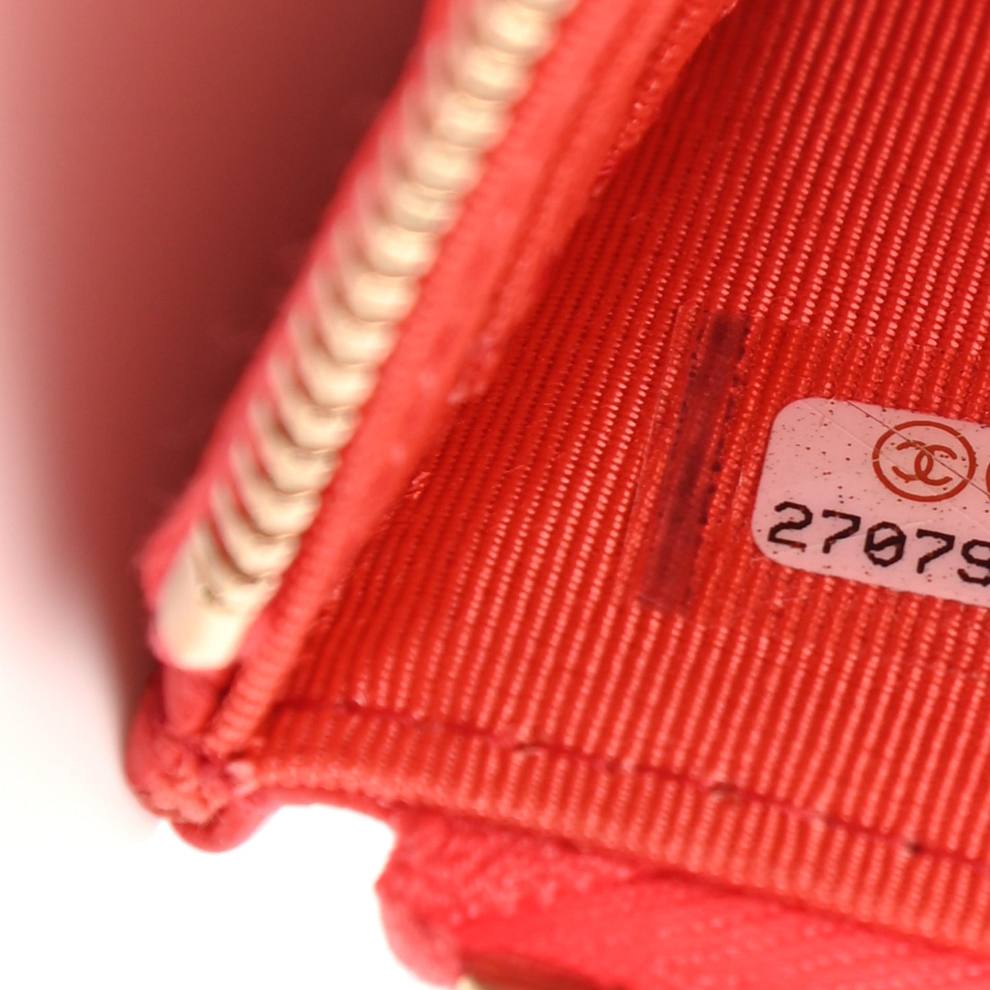 Caviar Quilted Classic Zip Pouch Red