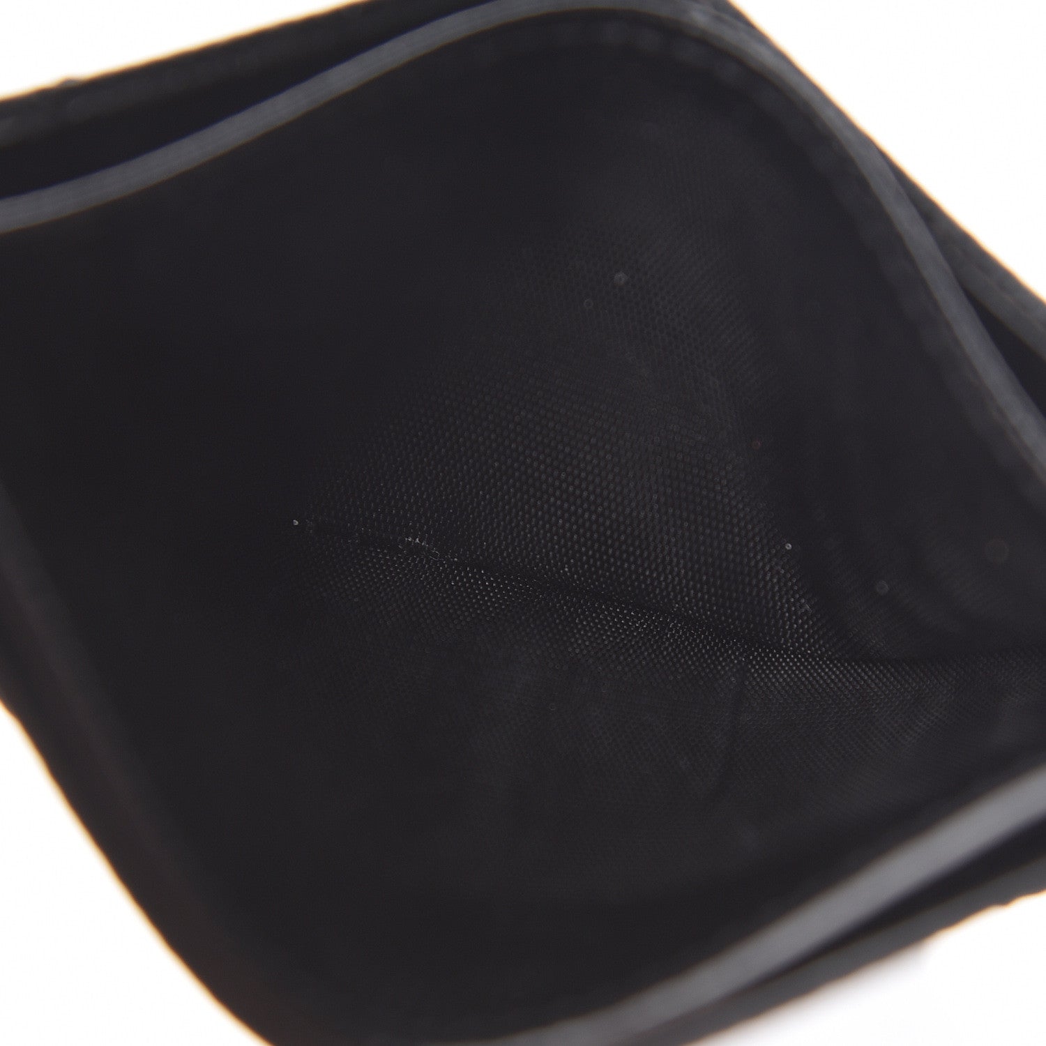 Saint Laurent Grain De Poudre Matelasse Chevron Monogram Credit Card Case Black 11 of 13