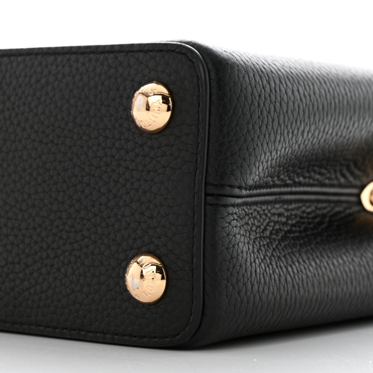 Louis Vuitton Taurillon Capucines BB Black 10 of 10