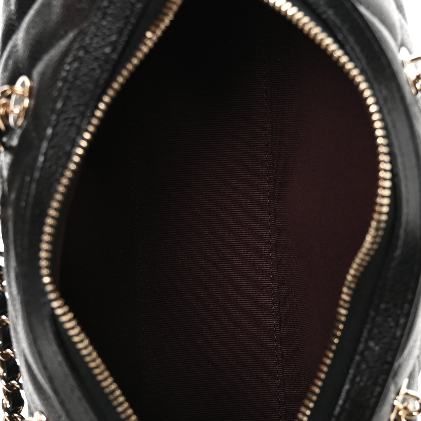 Caviar Quilted Barrel Clutch With Chain Black