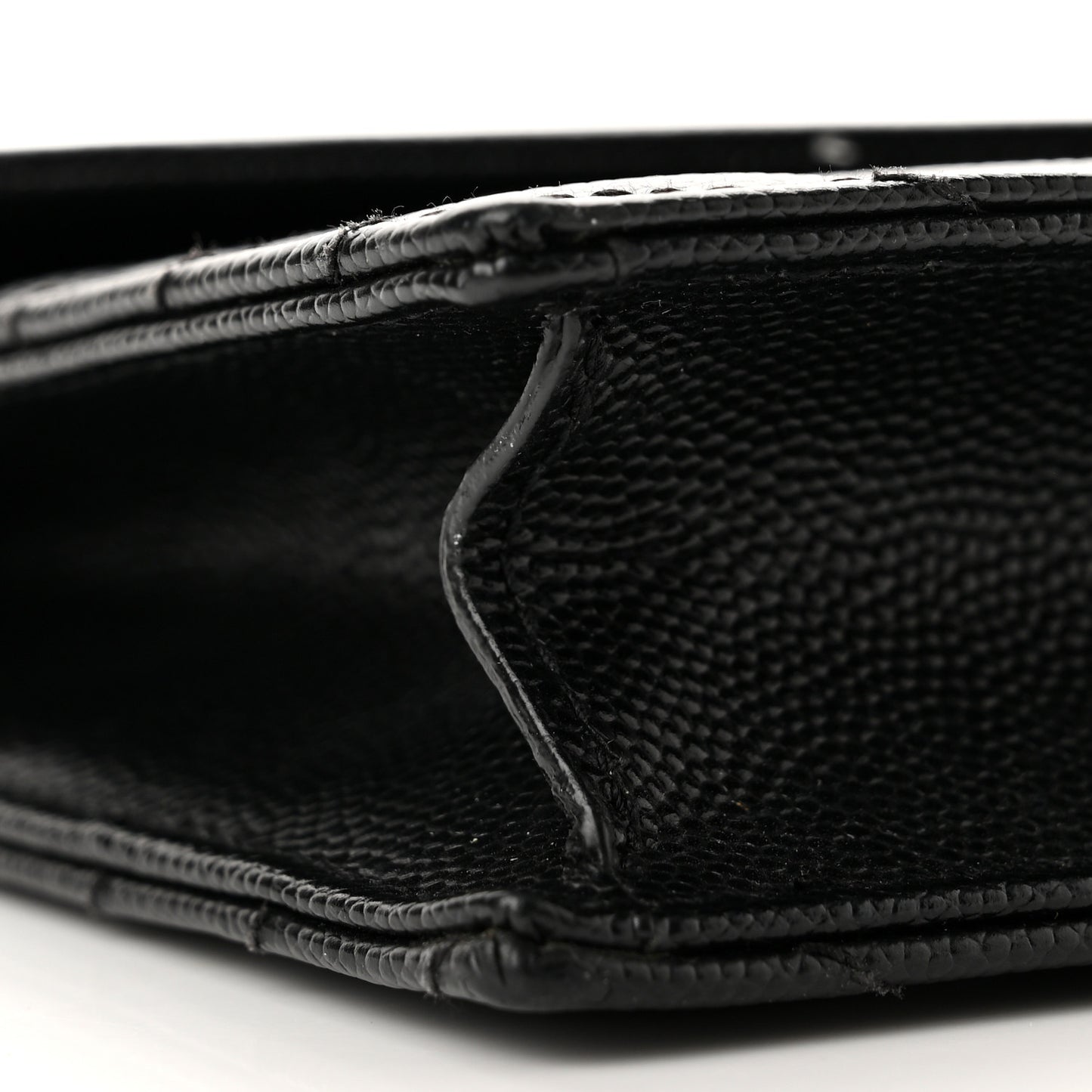 Grain De Poudre Matelasse Chevron Monogram Monochrome Envelope Chain Wallet Black