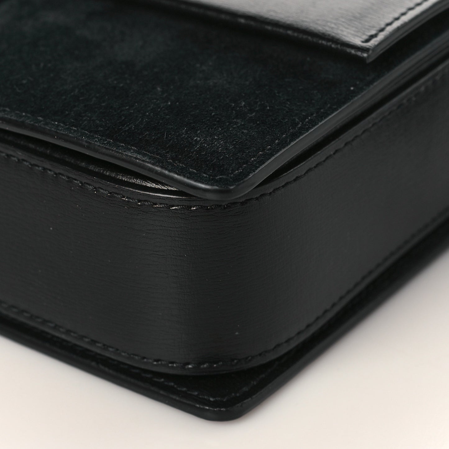 Smooth Calfskin Suede Medium Bellechasse Black
