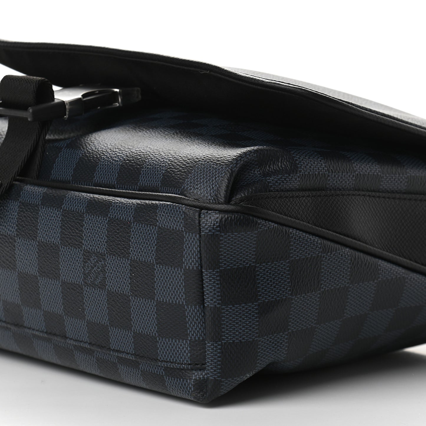 Damier Cobalt Matchpoint Messenger