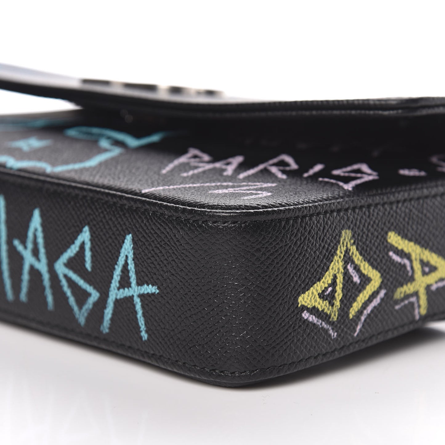 Calfskin Graffiti BB Chain Wallet Black Multicolor