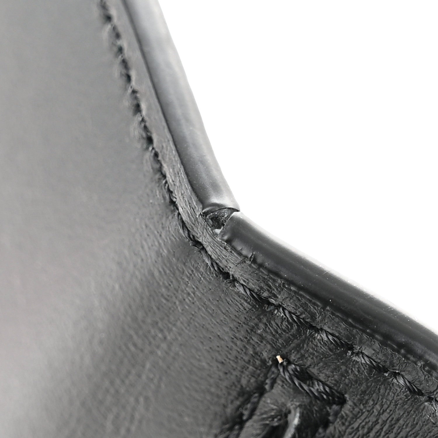 Tom Ford Calfskin T Clasp Tara Wallet On Strap Black 15 of 16