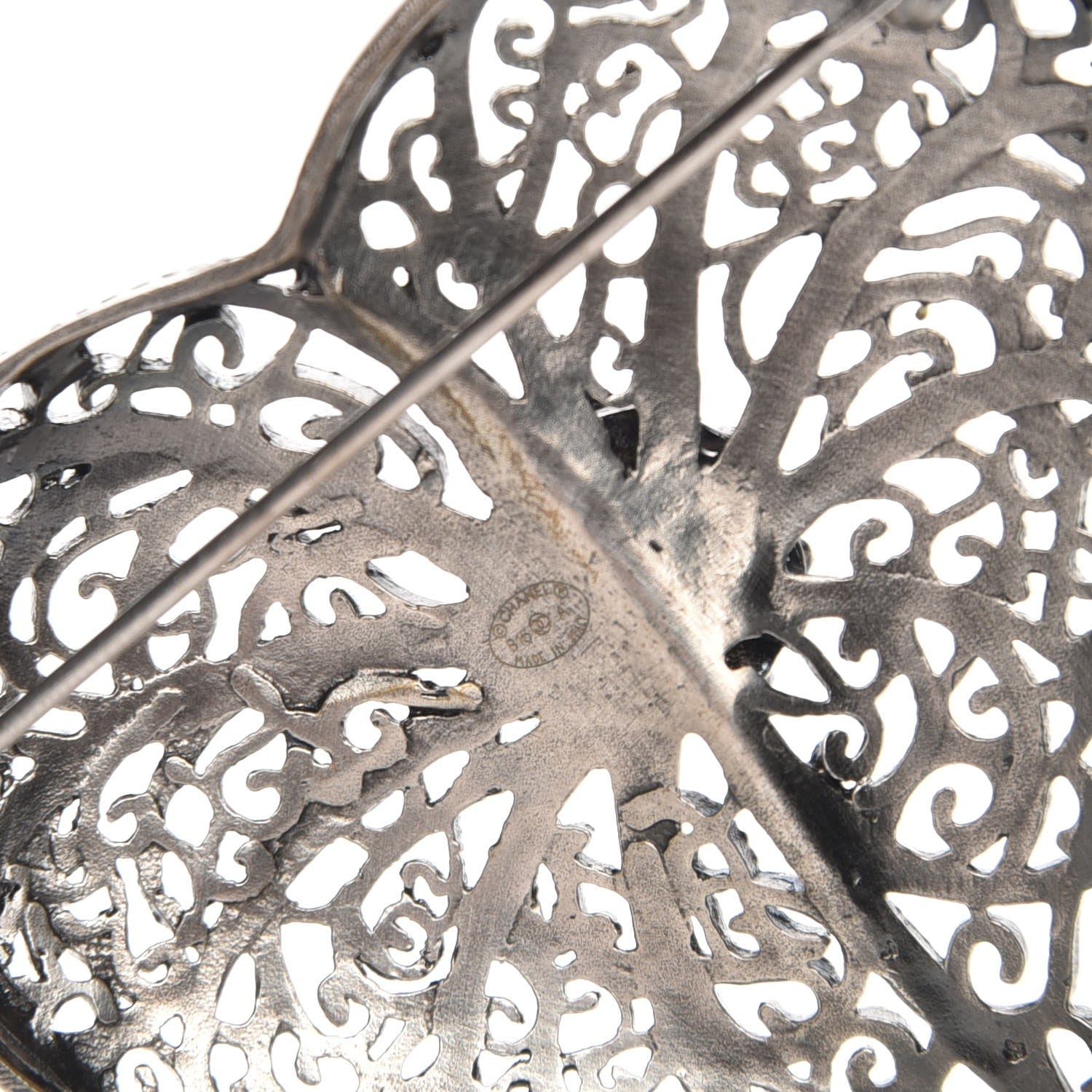 Chanel Ruthenium CC Heart Brooch 4 of 5