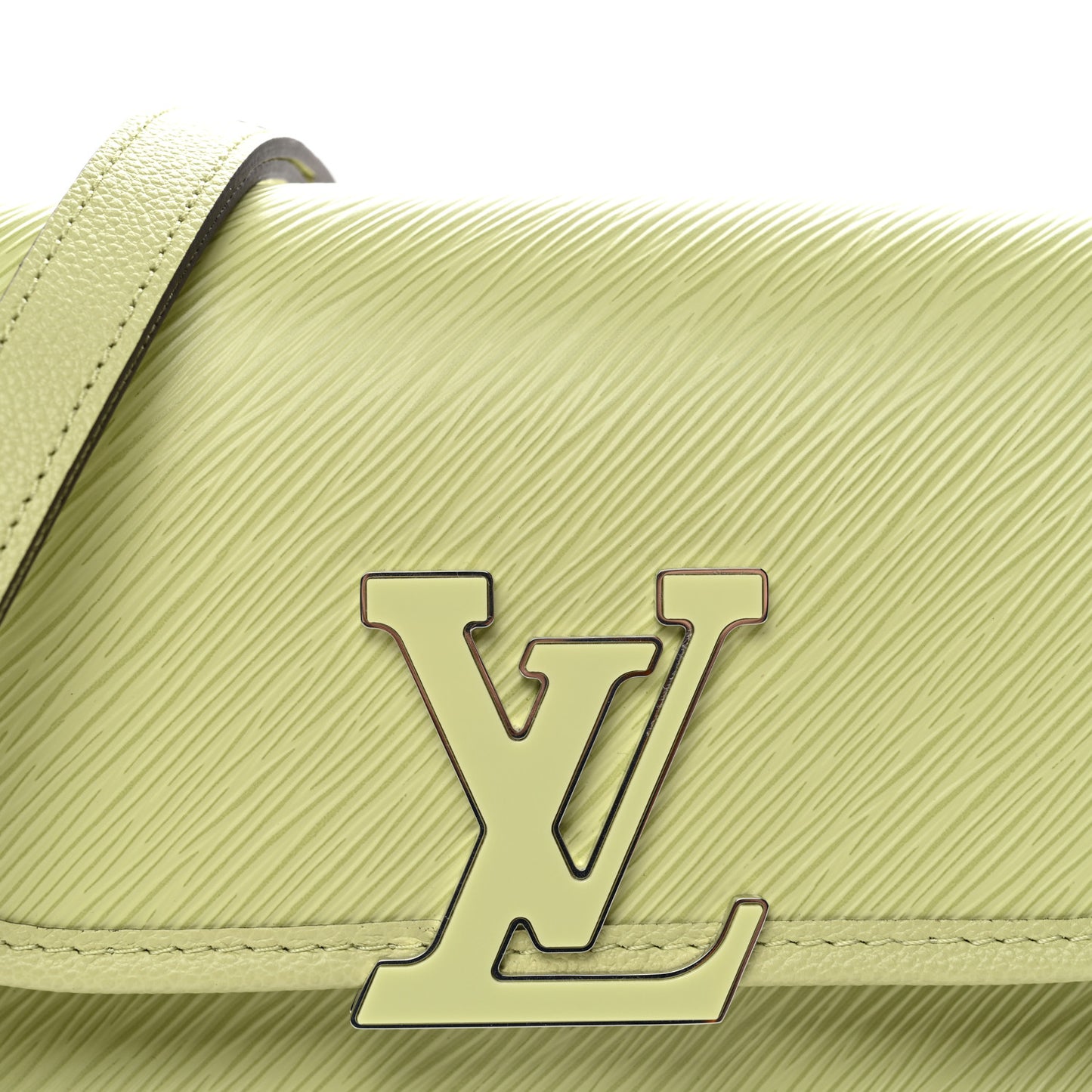 Epi Buci Crossbody Vert Noto