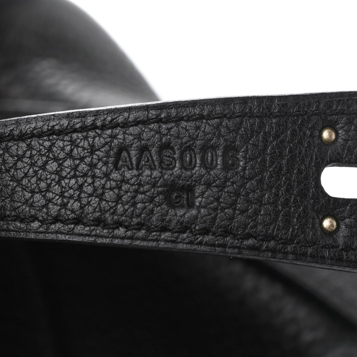 Taurillon Clemence Verso Lindy 30 Black Toffee
