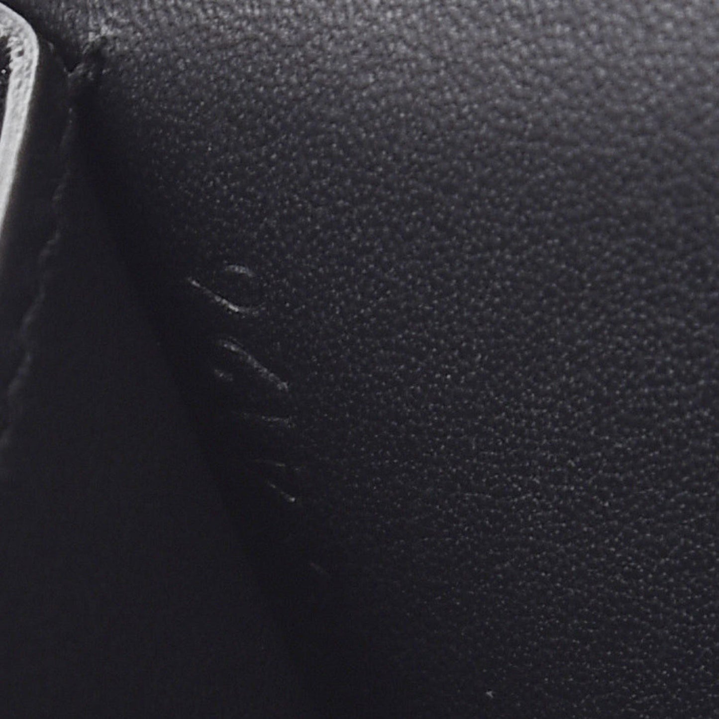 Grained Calfskin Large Trotteur Multifunction Flap Wallet Black