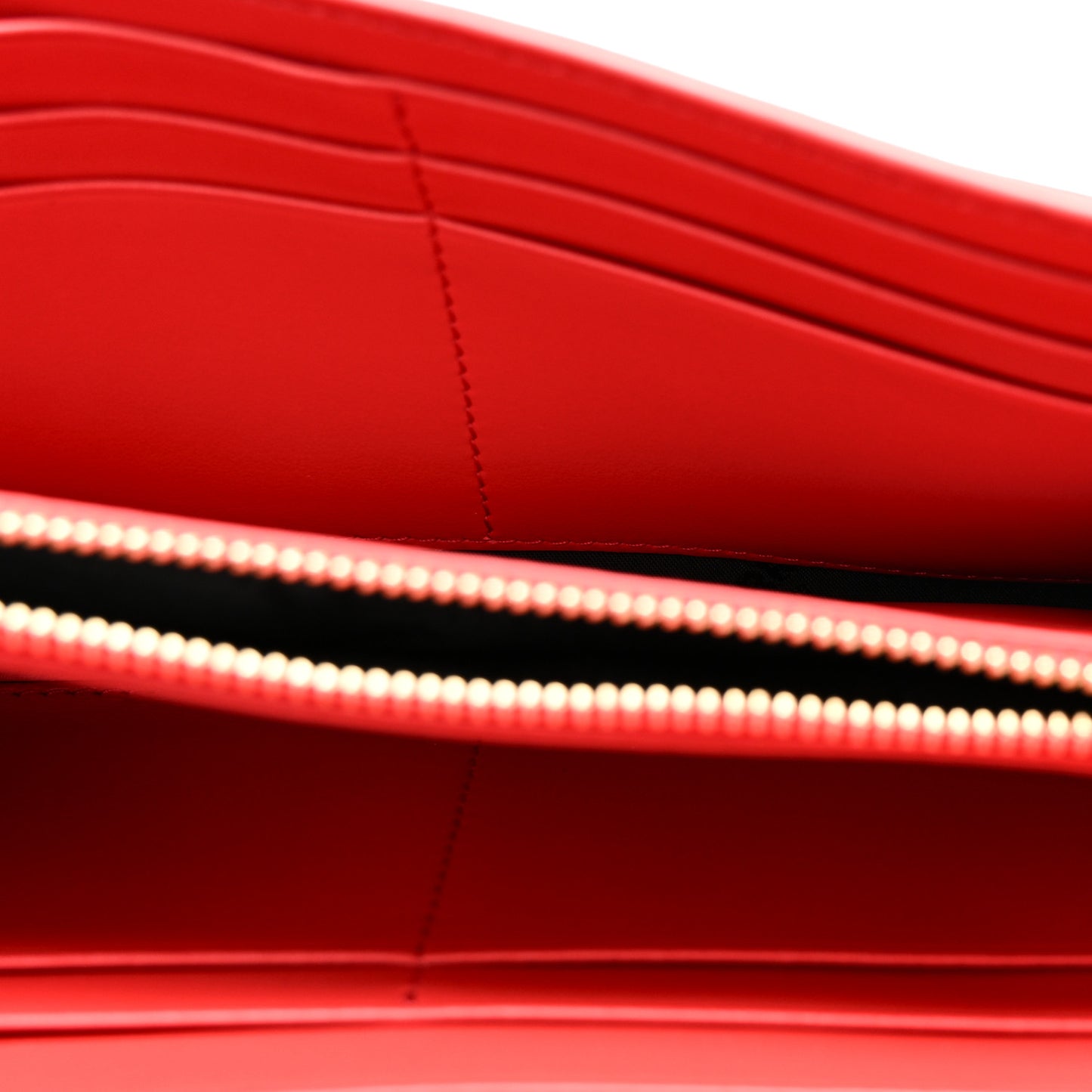Calfskin Logo Hazelmere Wallet With Detachable Strap Red