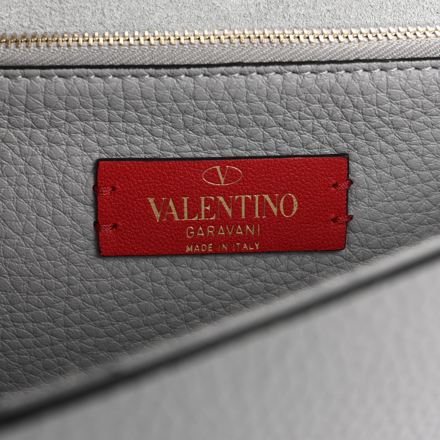 Valentino Garavani Pebble Calfskin Rockstud Side Slip Wristlet Clutch Pastel Grey 6 of 7
