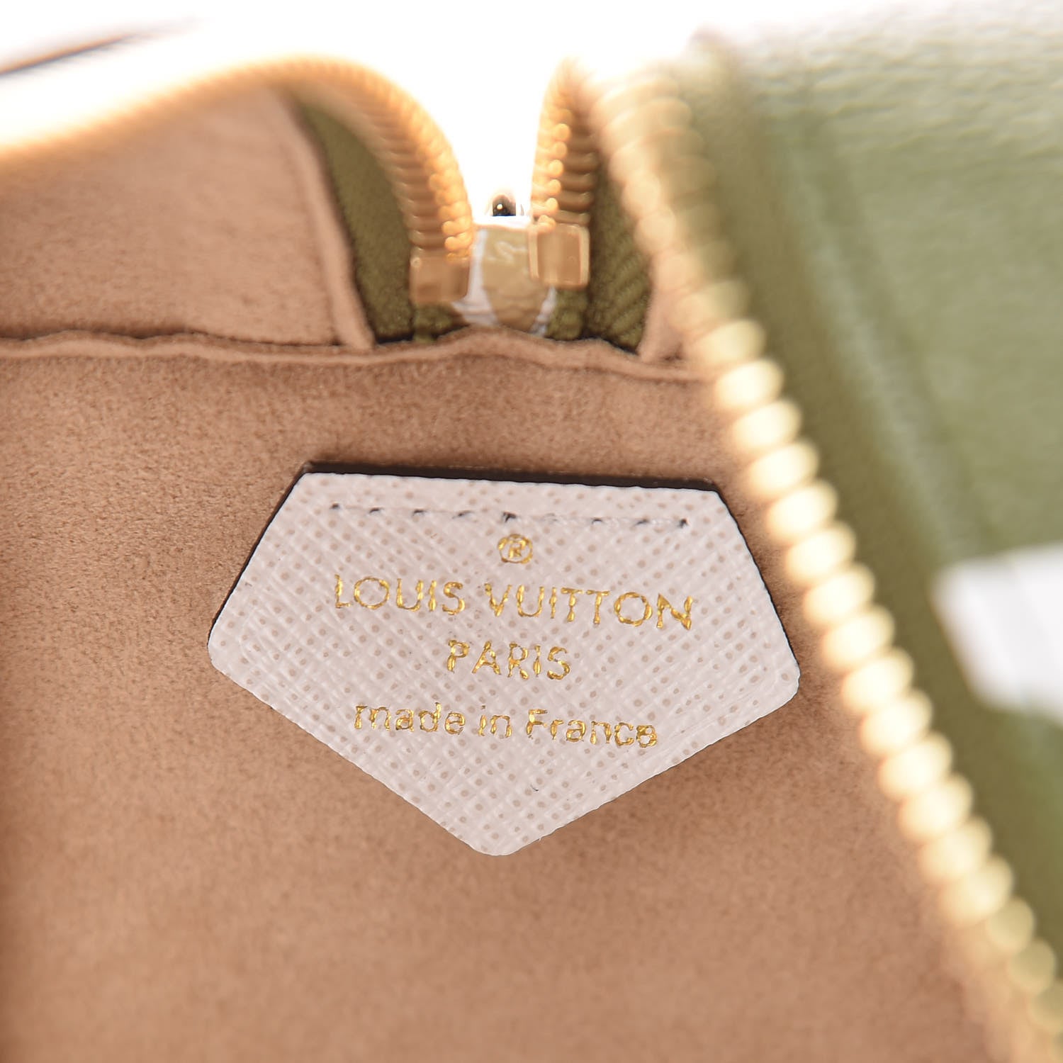 Louis Vuitton Monogram Giant Beach Pouch Kaki 6 of 8